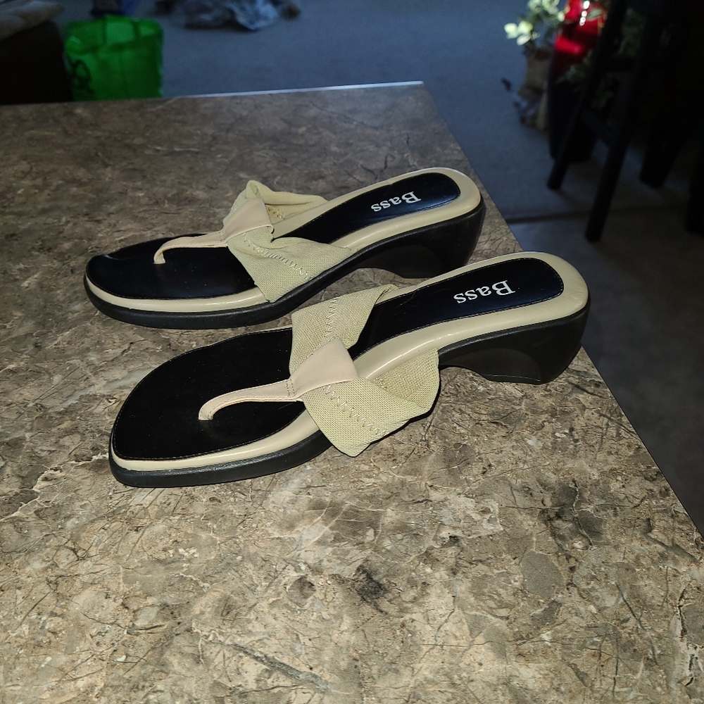 Summer shoes
